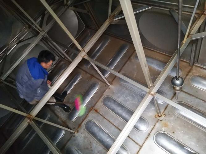 青浦中铁逸都小区水箱清洗 保障居民饮水安全的专业建筑水箱清洁指南